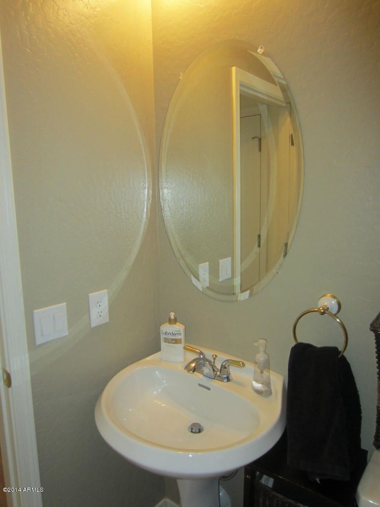 863 E Erie Ct, Gilbert, AZ 85295