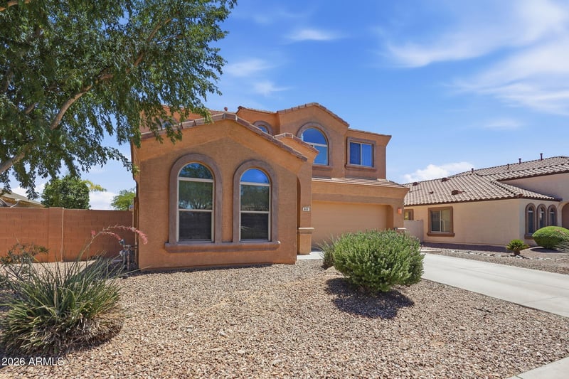 863 Mule Train Trl, San Tan Valley, AZ 85143