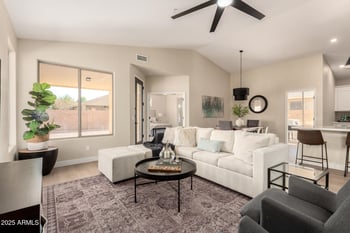863 Kyle Ct, Gilbert, AZ 85296