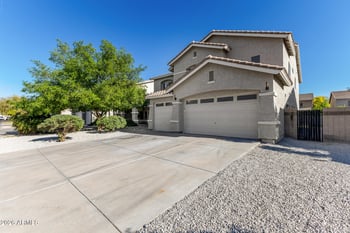863 Megan Dr, San Tan Valley, AZ 85140