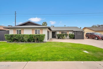 8631 Plaza Ave, Scottsdale, AZ 85250