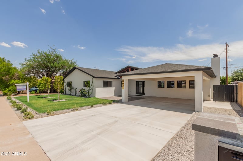 8631 Thomas Rd, Scottsdale, AZ 85251