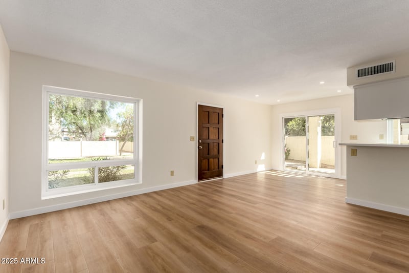 8635 48th St #3, Phoenix, AZ 85044