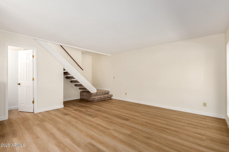 8635 48th St #3, Phoenix, AZ 85044