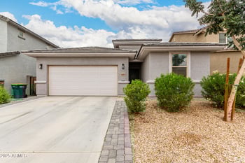 8636 170th Ln, Waddell, AZ 85355