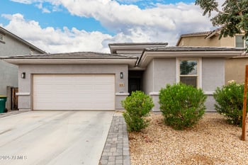 8636 170th Ln, Waddell, AZ 85355