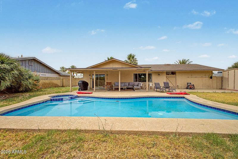 8637 E Weldon Ave, Scottsdale, AZ 85251