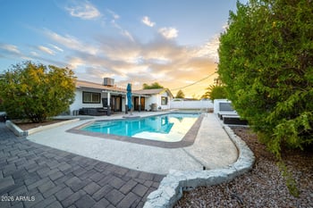 8638 E Sheridan St, Scottsdale, AZ 85257