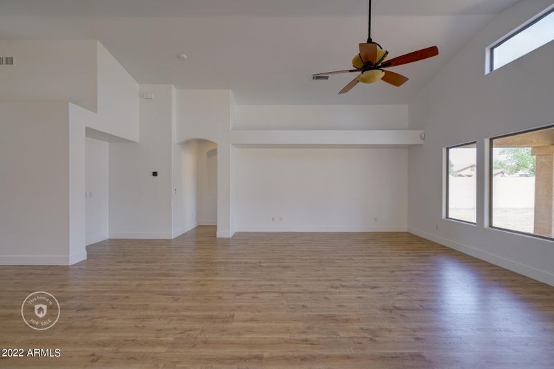 8638 W Apache St, Tolleson, AZ 85353