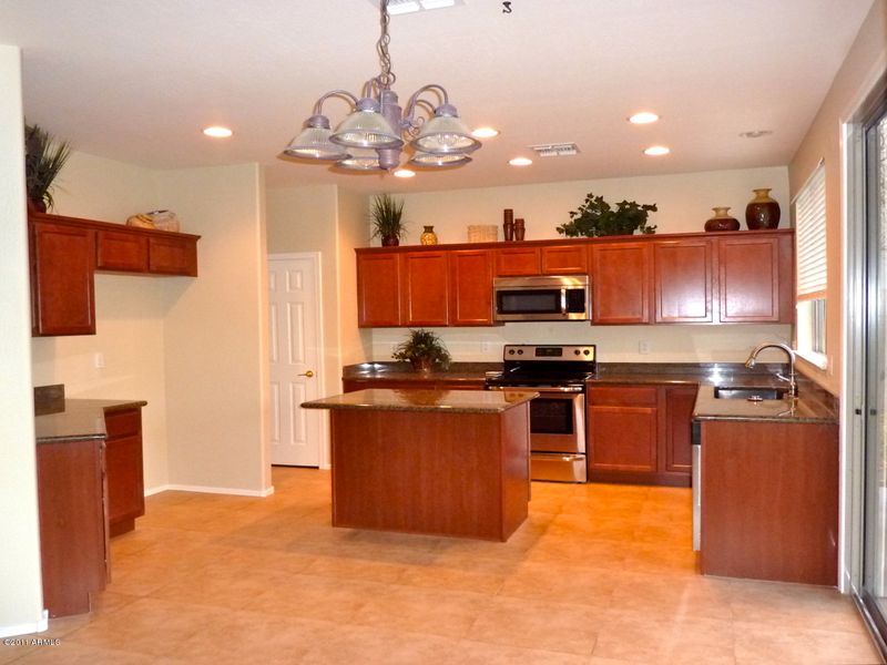 864 E Erie Ct, Gilbert, AZ 85295