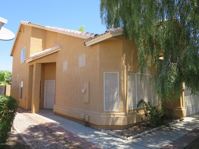 864 E Whitten St, Chandler, AZ 85225