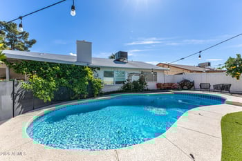 864 Kilarea Ave, Mesa, AZ 85210