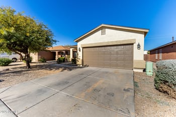 864 Silversmith Trl, San Tan Valley, AZ 85143