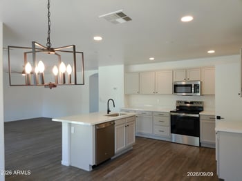 8640 N 68th Dr, Peoria, AZ 85345