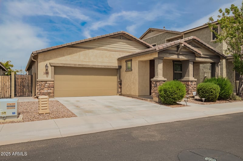 8640 Naranja Ave, Mesa, AZ 85209