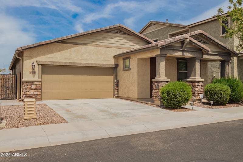 8640 Naranja Ave, Mesa, AZ 85209