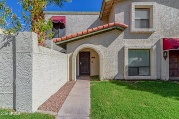 8641 S 51st St #2, Phoenix, AZ 85044