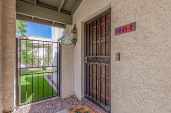 8641 S 51st St #2, Phoenix, AZ 85044