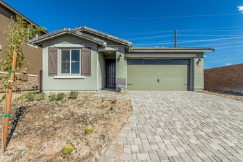 8643 169th Dr, Goodyear, AZ 85338