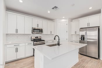 8643 169th Dr, Goodyear, AZ 85338
