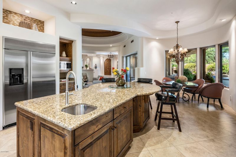 8645 E Staghorn Ln, Scottsdale, AZ 85266