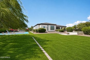 8645 Wood Dr, Scottsdale, AZ 85260