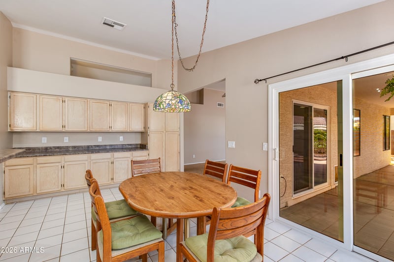 8645 W Maui Ln, Peoria, AZ 85381