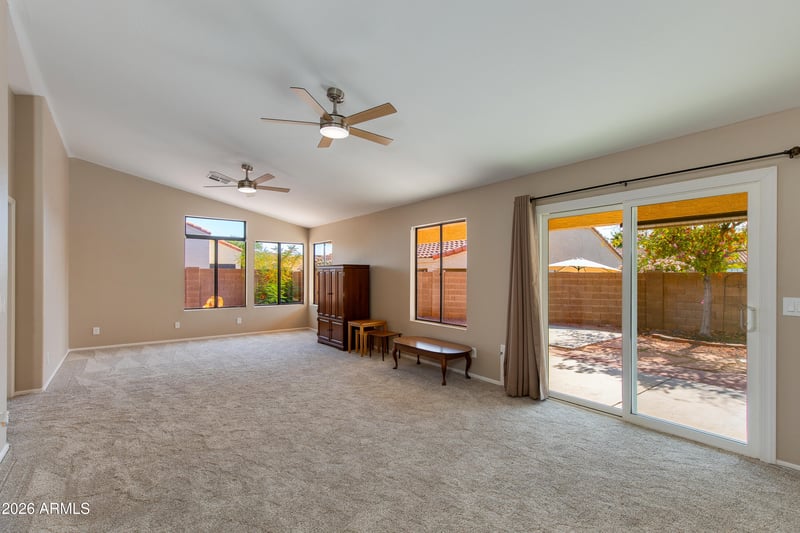 8645 W Maui Ln, Peoria, AZ 85381