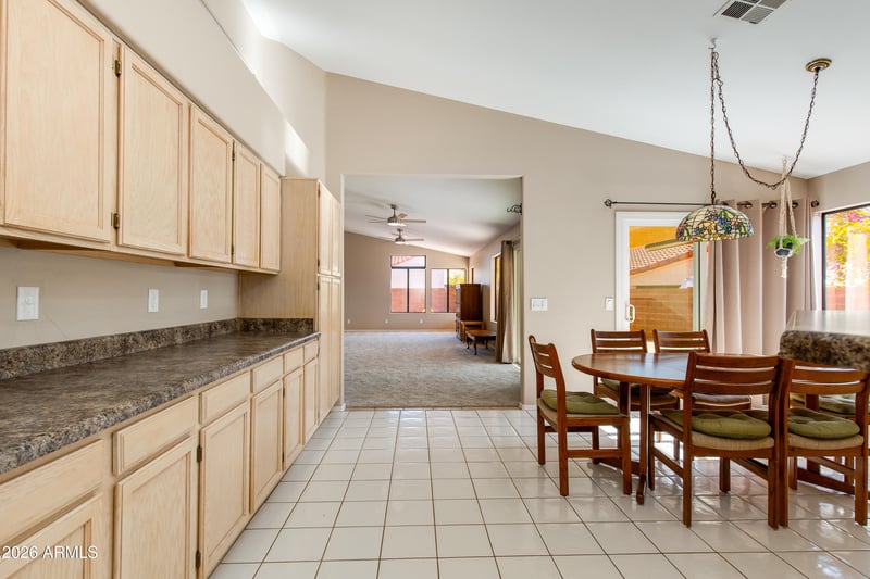 8645 W Maui Ln, Peoria, AZ 85381