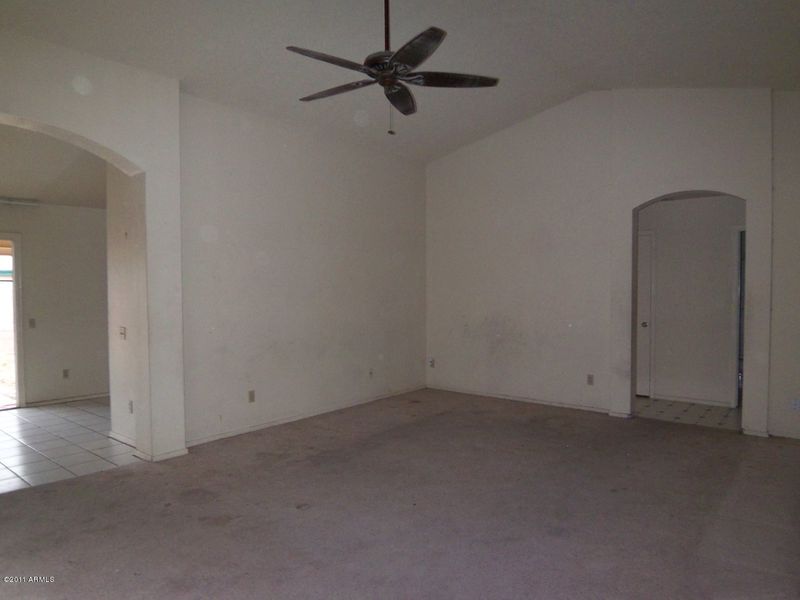 8645 W Willow Ave, Peoria, AZ 85381