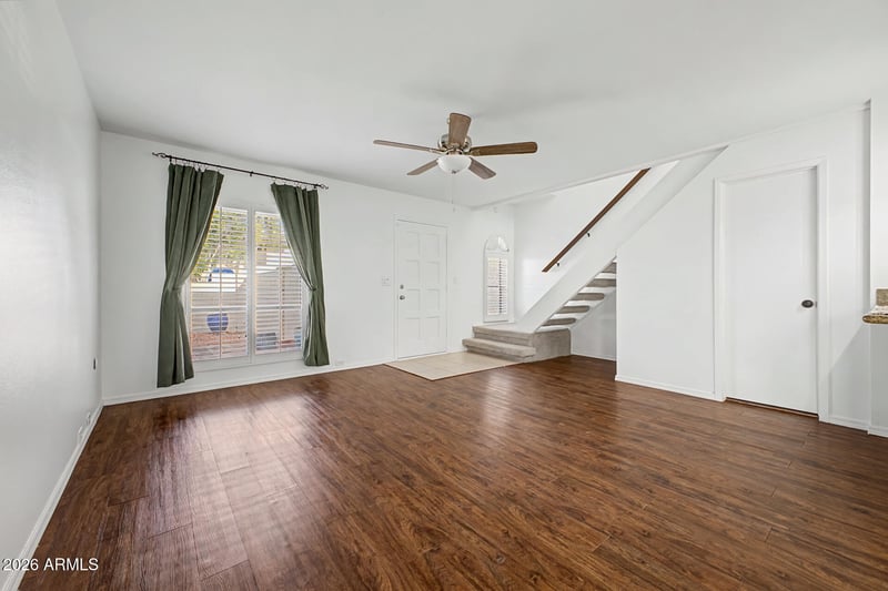 8646 51st St #2, Phoenix, AZ 85044