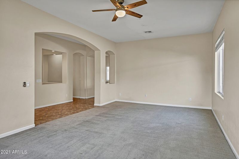 8646 W Irma Ln, Peoria, AZ 85382