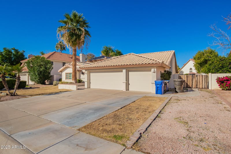8648 Kenwood Ln, Tempe, AZ 85284