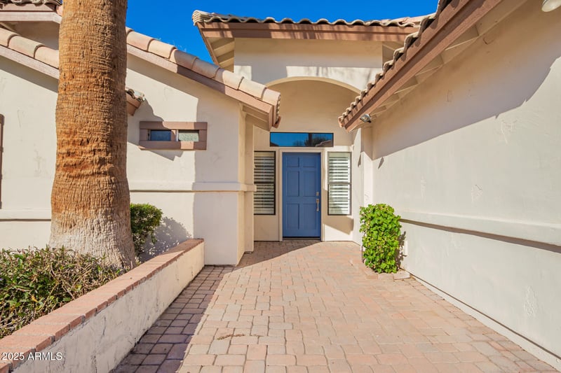 8648 Kenwood Ln, Tempe, AZ 85284