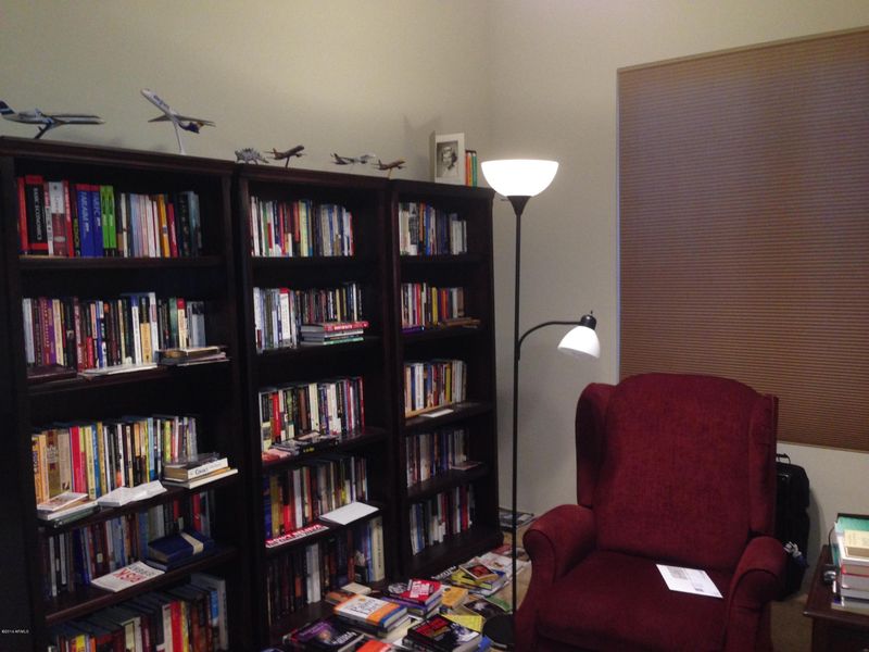 8649 E Ivy St, Mesa, AZ 85207