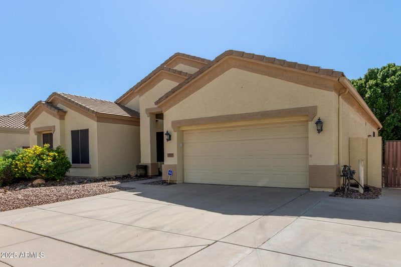 8649 Hillview St, Mesa, AZ 85207