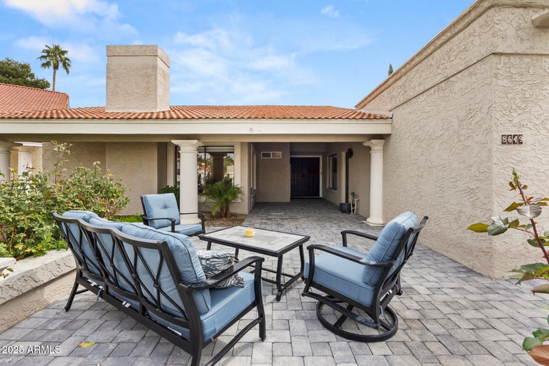 8649 N Willowrain Ct, Scottsdale, AZ 85258