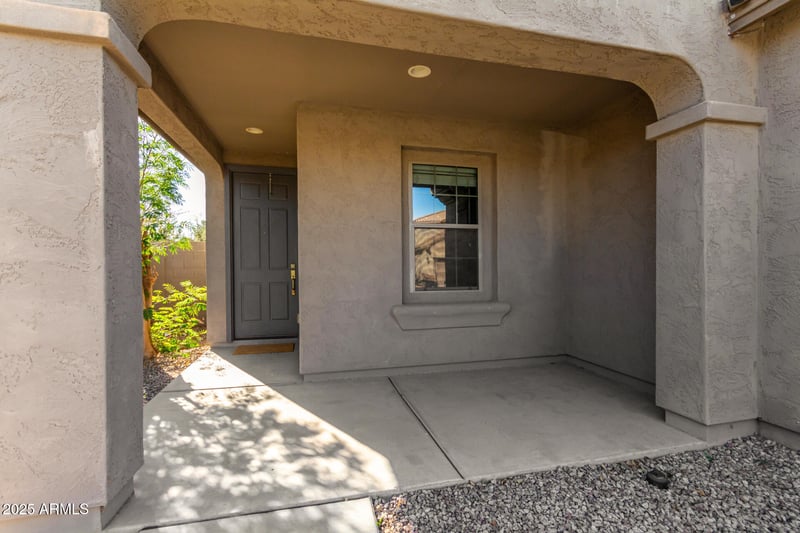 865 Del Rio St, Chandler, AZ 85225