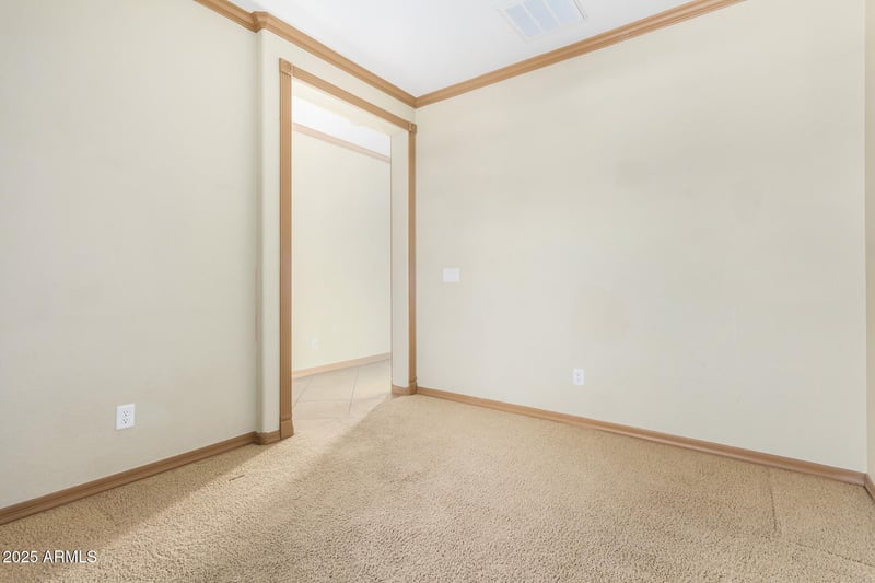 865 Del Rio St, Chandler, AZ 85225