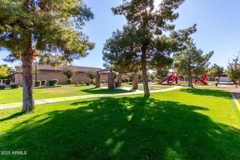 865 Del Rio St, Chandler, AZ 85225
