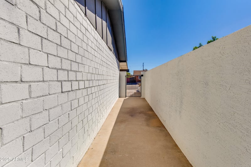 8650 Roanoke Ave, Scottsdale, AZ 85257