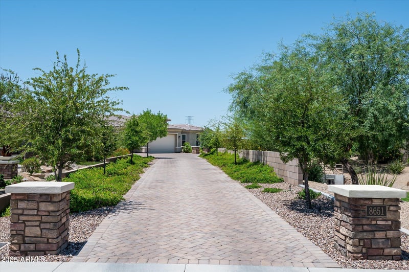 8651 Artemisa Ave, Peoria, AZ 85383