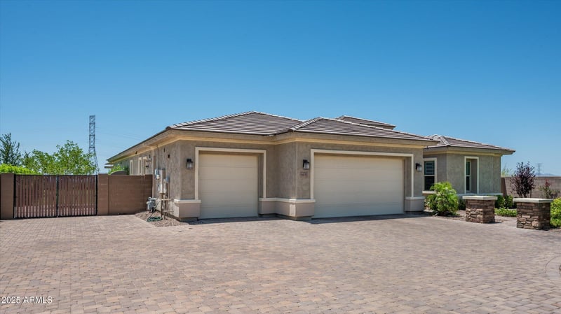 8651 Artemisa Ave, Peoria, AZ 85383