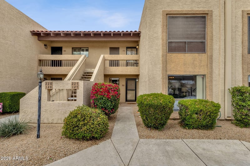 8651 Royal Palm Rd #127, Scottsdale, AZ 85258