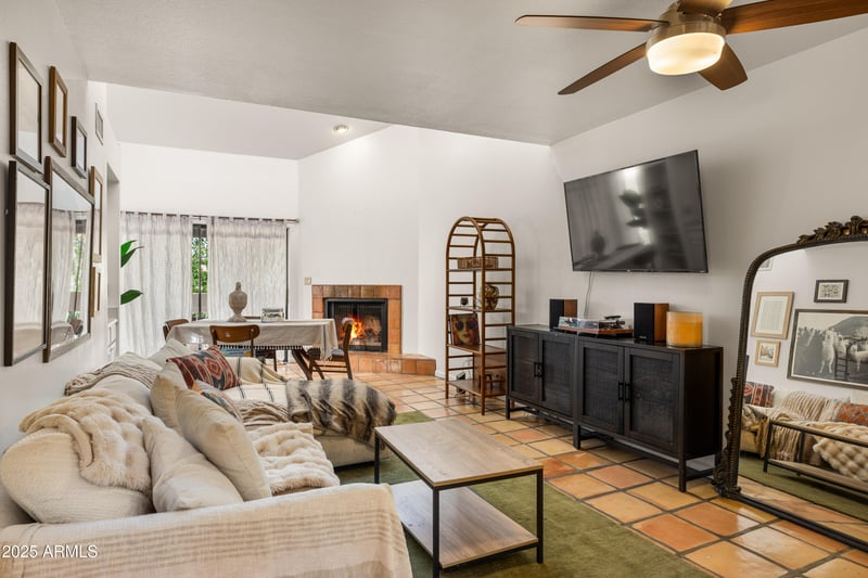 8651 Royal Palm Rd #208, Scottsdale, AZ 85258