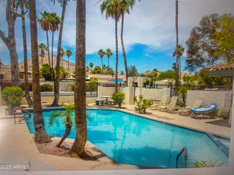 8653 51st St #2, Phoenix, AZ 85044