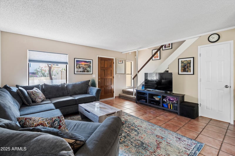 8653 51st St #2, Phoenix, AZ 85044
