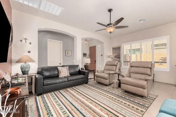 8653 Ivy St, Mesa, AZ 85207