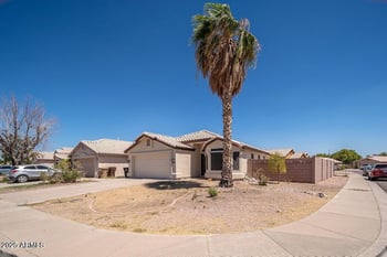 8653 Paradise Ln, Peoria, AZ 85382