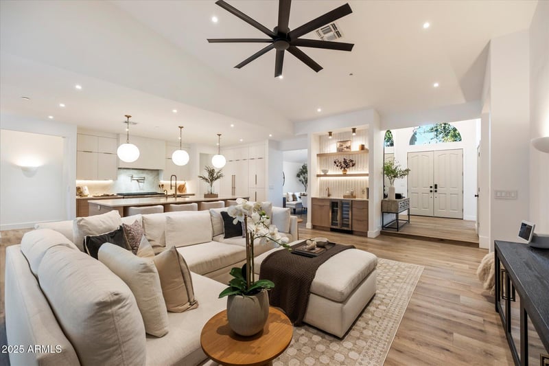 8655 Charter Oak Dr, Scottsdale, AZ 85260